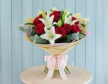 Букет цветов из:  Лилии и Розы #REPLACE_PRED# Архангельской