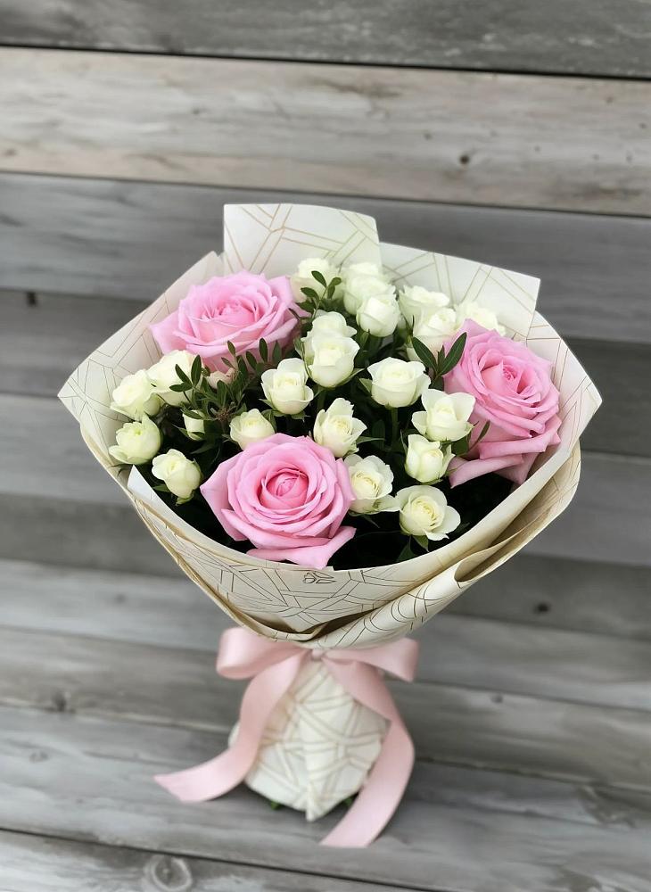 Букет цветов из: Розы в Архангельской