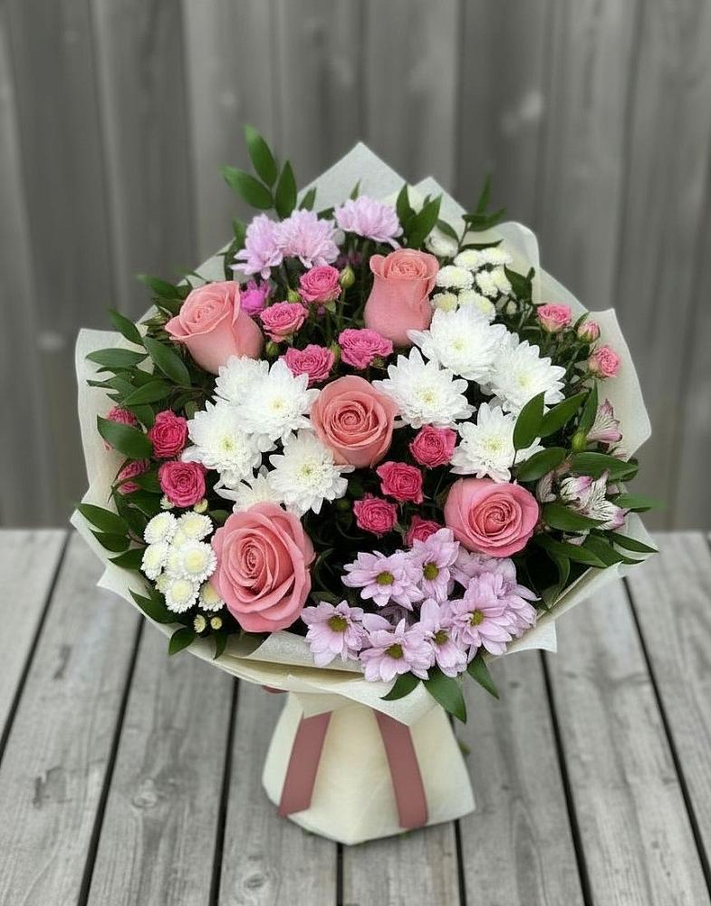 Букет цветов из: Альстромерии, Гвоздики, Розы и Хризантемы в Архангельской