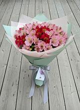 Букет цветов из:  Альстромерии #REPLACE_PRED# Архангельской