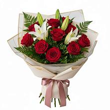 Букет цветов из:  Лилии и Розы в Архангельской