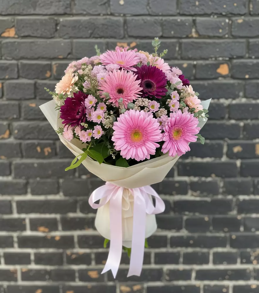 Букет цветов из: Герберы и Хризантемы в Архангельской