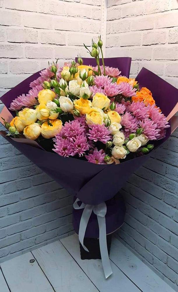 Букет цветов из: Хризантемы и Розы в Архангельской