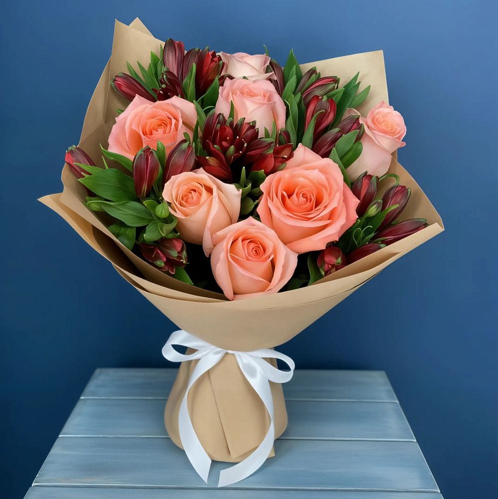 Букет цветов из: Розы и Альстромерии в Архангельской