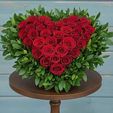 Цветочная композиция из Розы в виде сердца в Архангельской