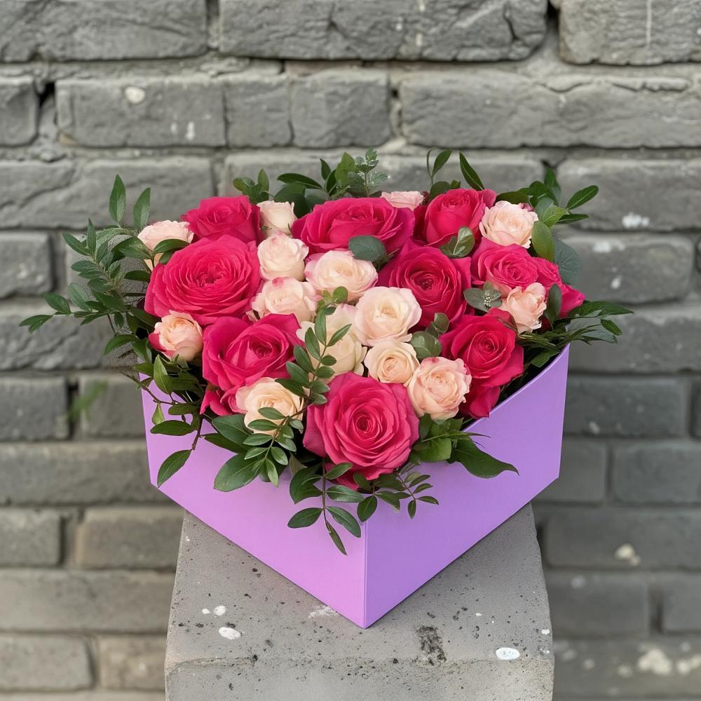 Цветочная композиция из Розы в коробке в Архангельской