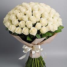 Букет 101 беля роза Белоснежка в Архангельской