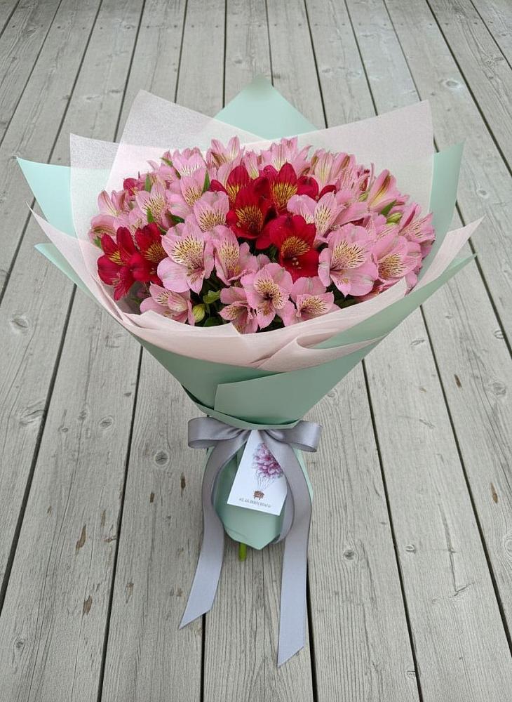 Букет цветов из: Альстромерии в Архангельской