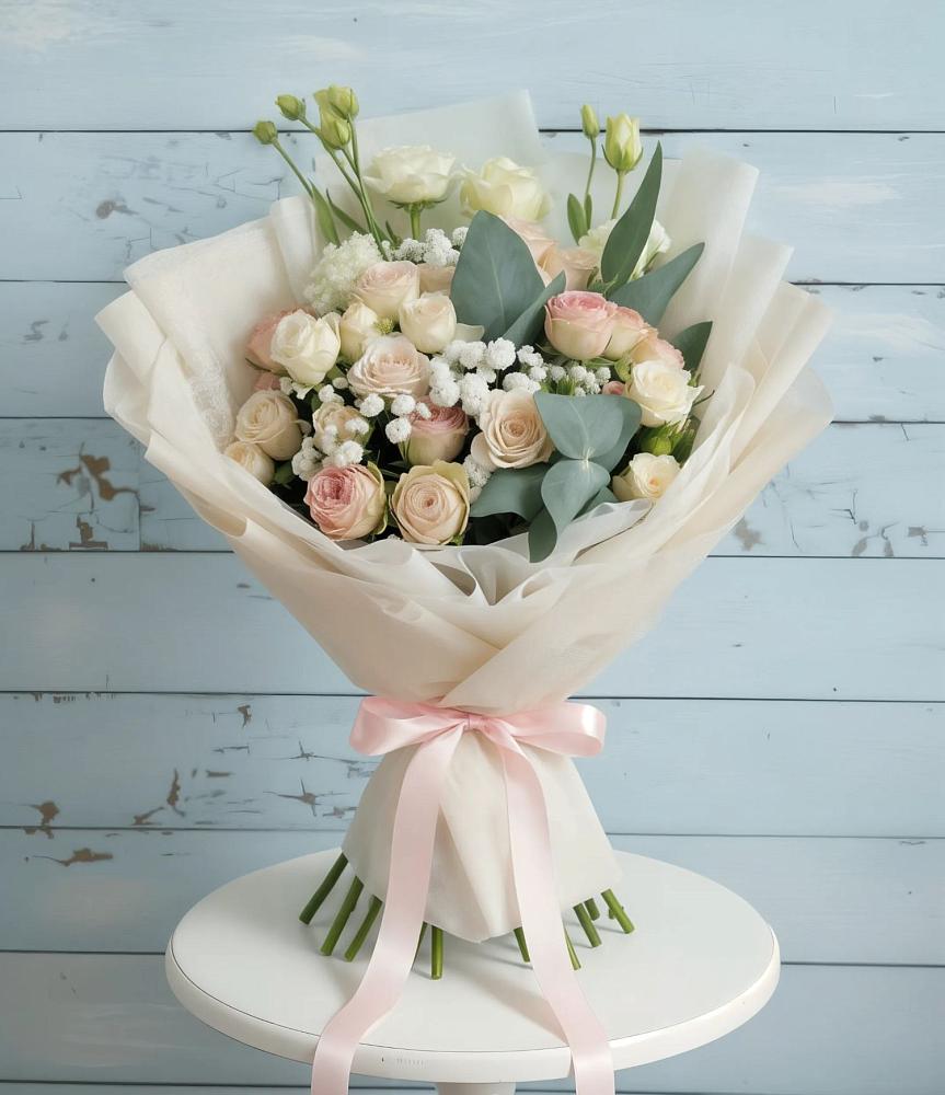 Букет цветов из: Розы и Лизиантусы в Архангельской