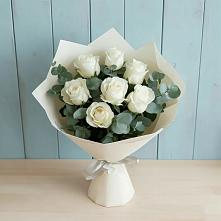 Букет Белые розы в Эвкалипте в Архангельской