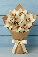 Букет цветов из:  Орхидеи и Розы в Архангельской