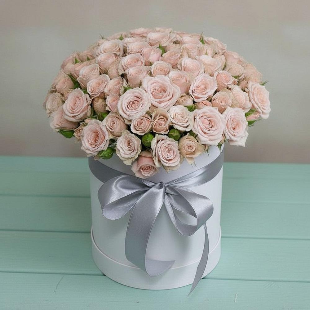 Цветочная композиция из Розы в шляпной коробке в Архангельской